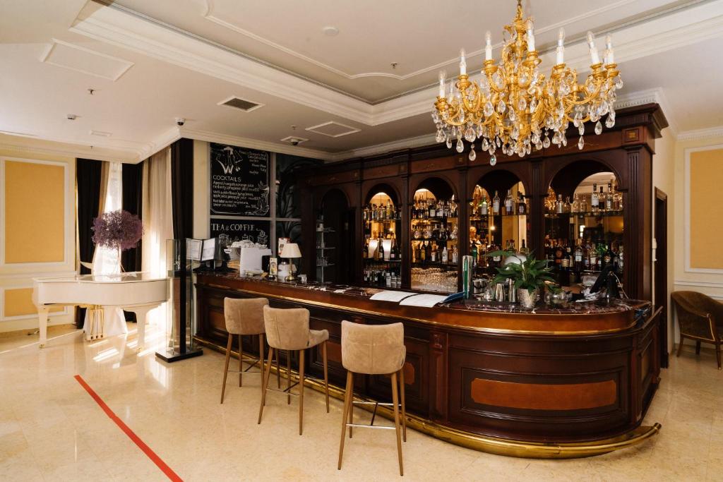 Grand Hotel Emerald