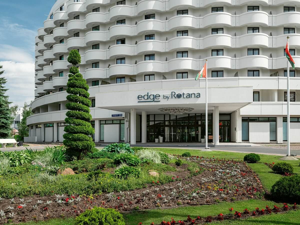 Holiday Inn Seligerskaya hotel