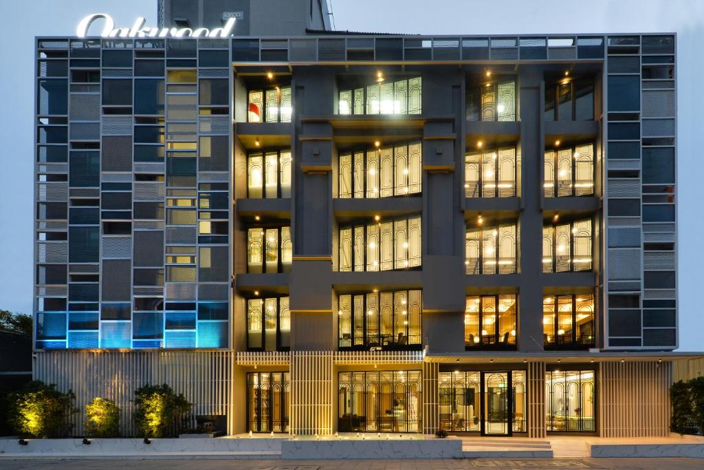 Oakwood Residence hotel