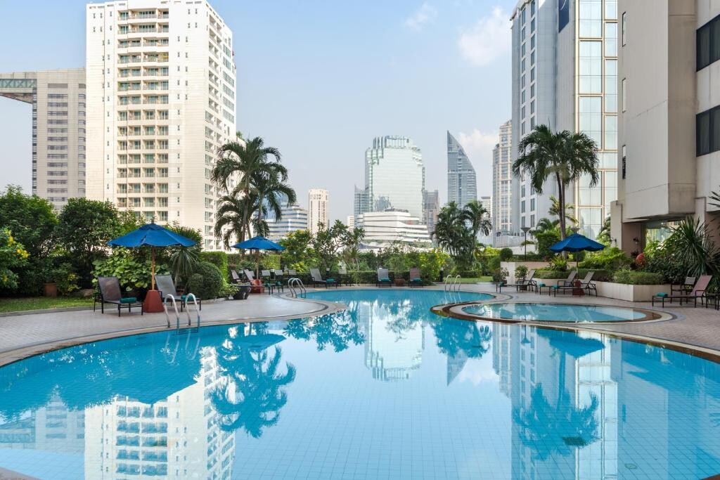Rembrandt Sukhumvit