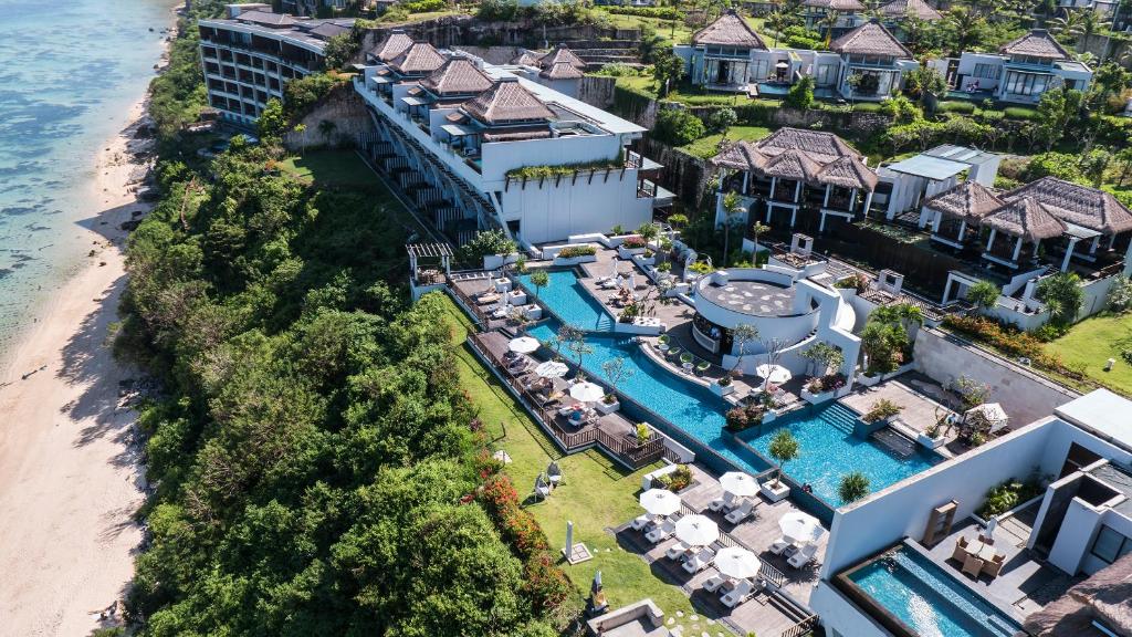Samabe Bali Suites & Villas