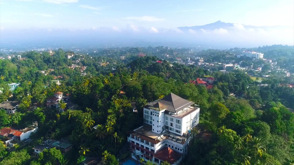 Swiss Residence Kandy Hotel
